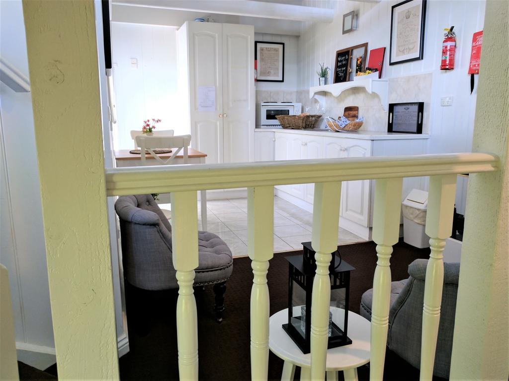 Annie Roes Luxury B&B Bend of Islands Extérieur photo
