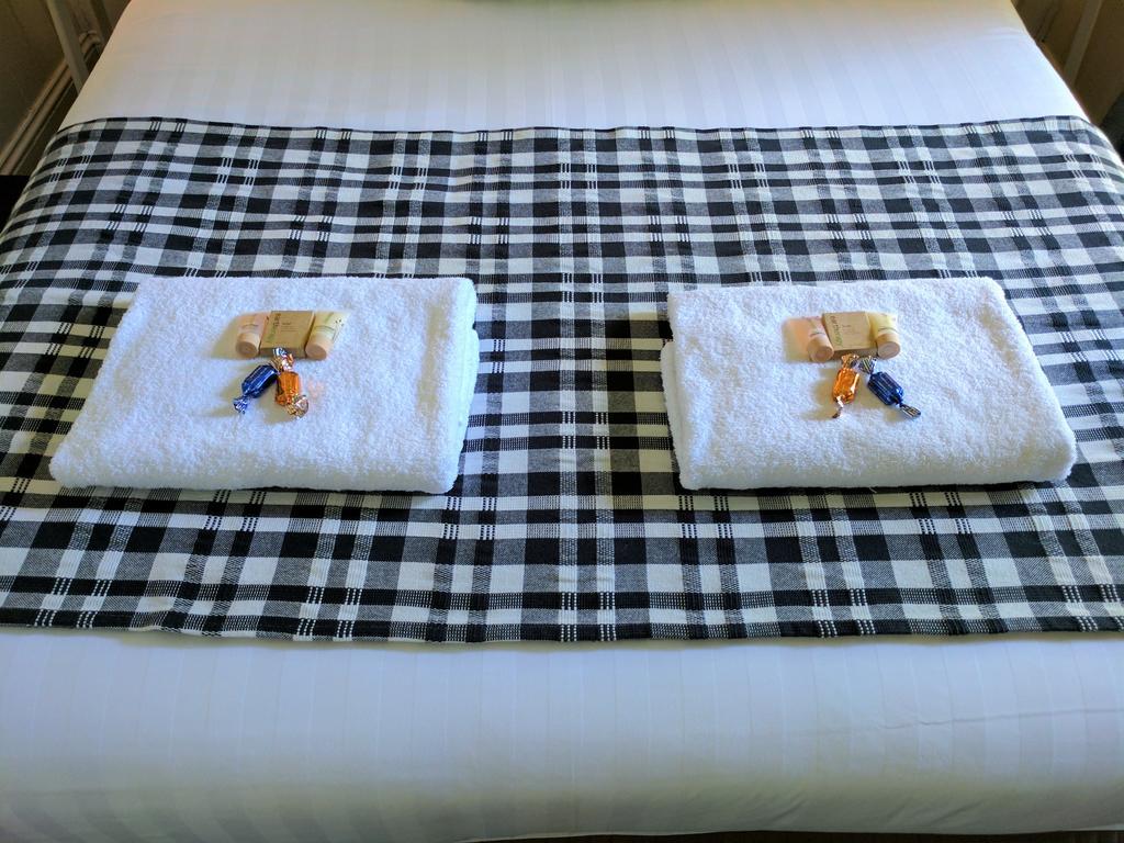 Annie Roes Luxury B&B Bend of Islands Extérieur photo